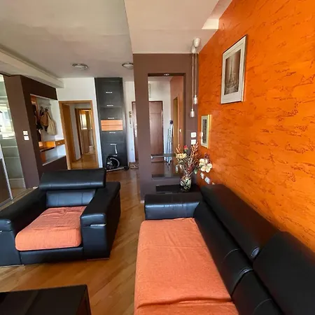 Urban In The Center Apartment *