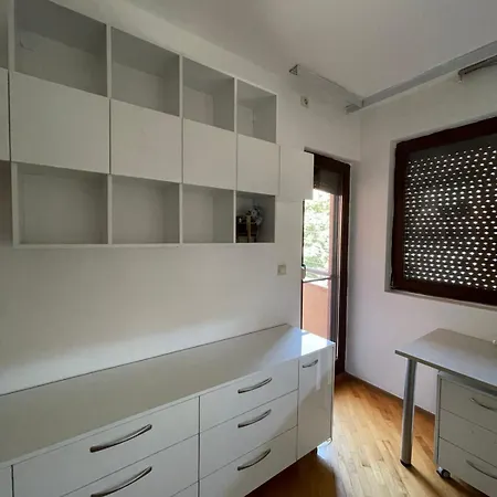 Urban In The Center Apartment *